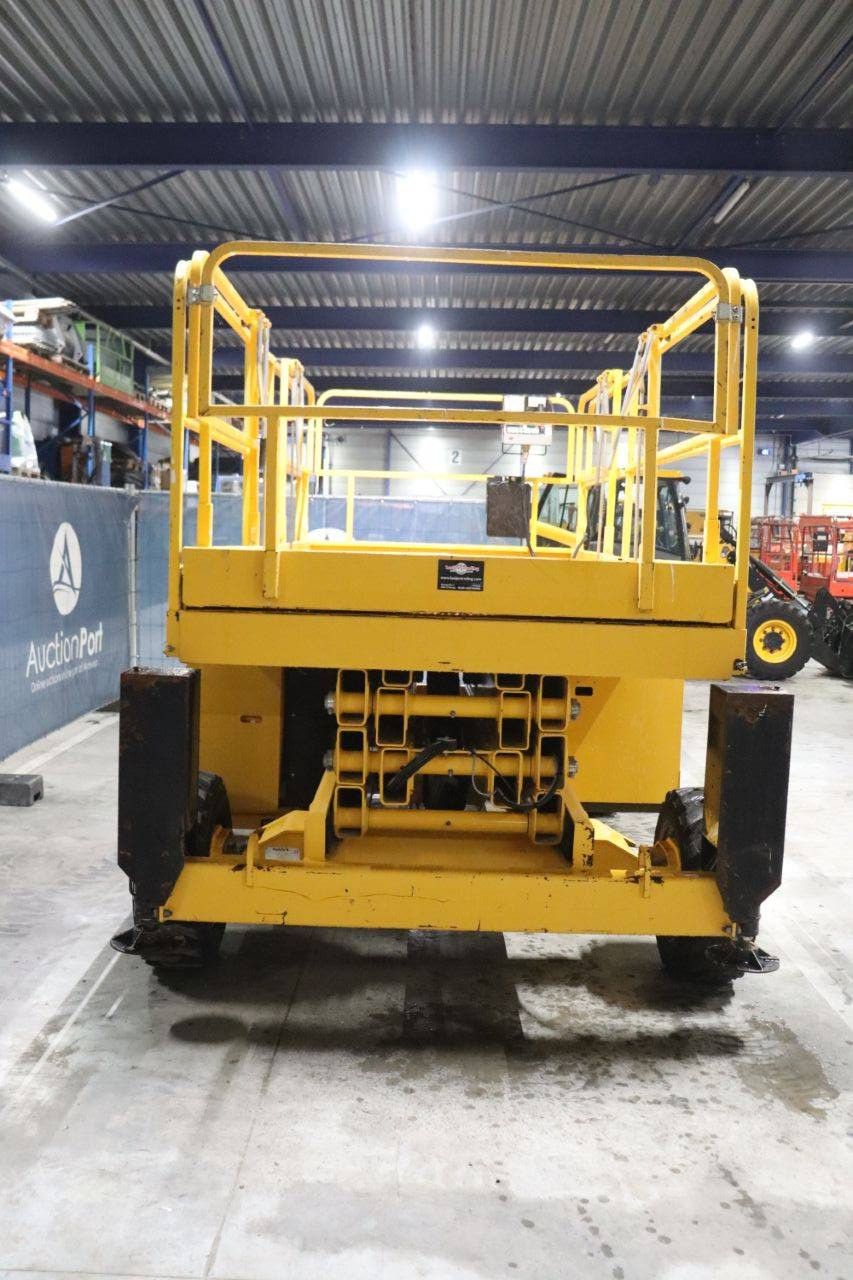 Scherenarbeitsbühne Haulotte H12 SX Diesel 12m 2015