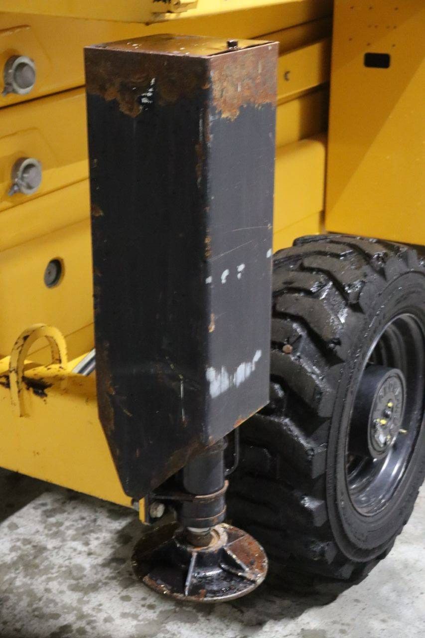 Scherenarbeitsbühne Haulotte H12 SX Diesel 12m 2015