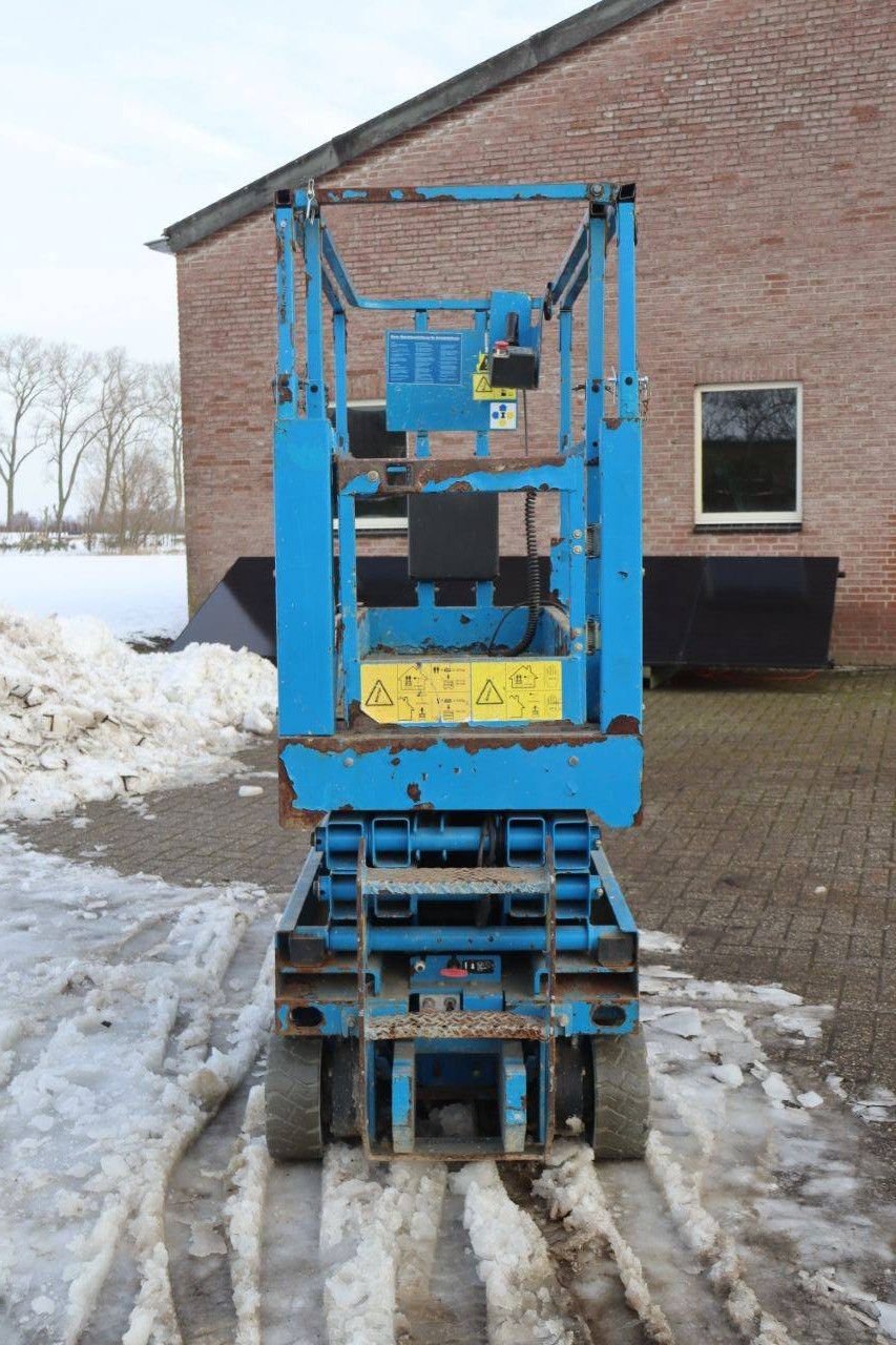 Scissor lift Genie GS-1532 Electric 6m