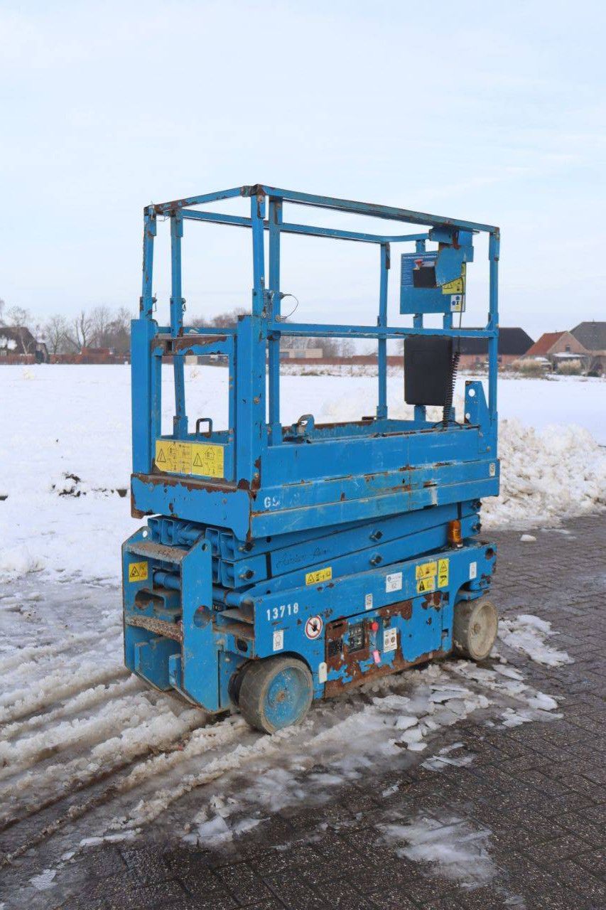 Scissor lift Genie GS-1532 Electric 6m