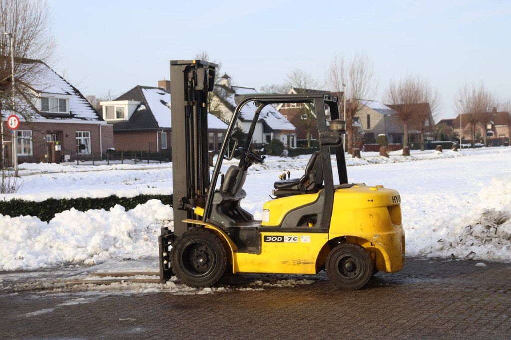 Heftruck Hyundai 30D-7E Diesel 3000kg 4.7m 2012
