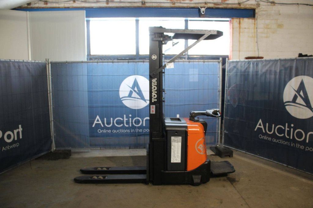 Toyota SPE160 Elektrostapler, 1600 kg, 5,4 m, Baujahr 2008