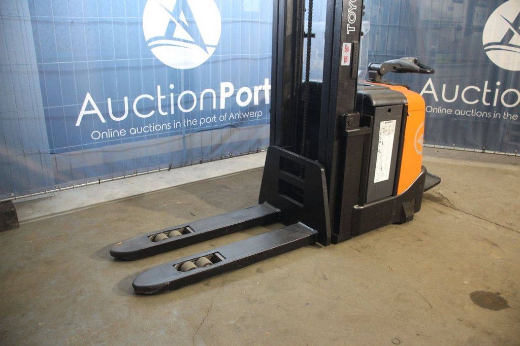 Toyota SPE160 Elektrostapler, 1600 kg, 5,4 m, Baujahr 2008