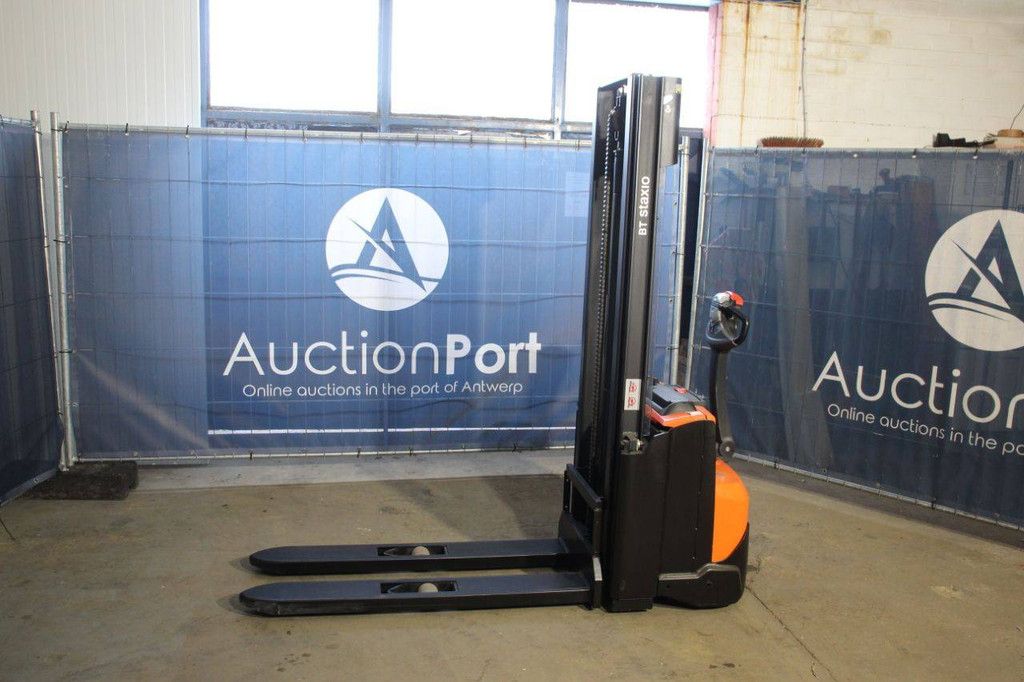 Toyota SWE100 Electric Stacker 1000kg 3.3m 2019