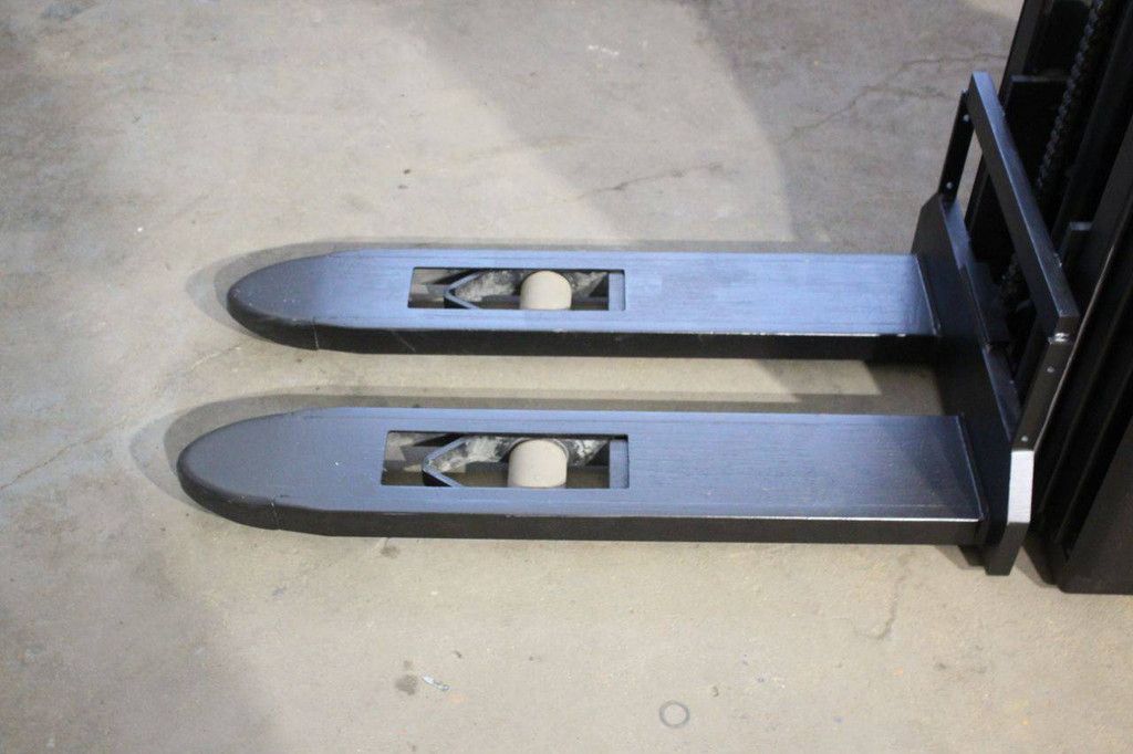 Stacker Toyota SWE140 Electric 1400kg 4.45m 2020