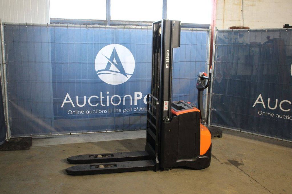 Stacker Toyota SWE 140L Electric 1400kg 2.9m 2017