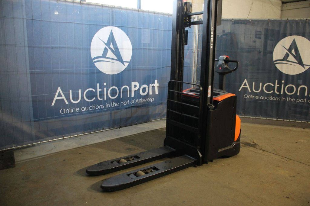 Stacker Toyota SWE 140L Electric 1400kg 2.9m 2017