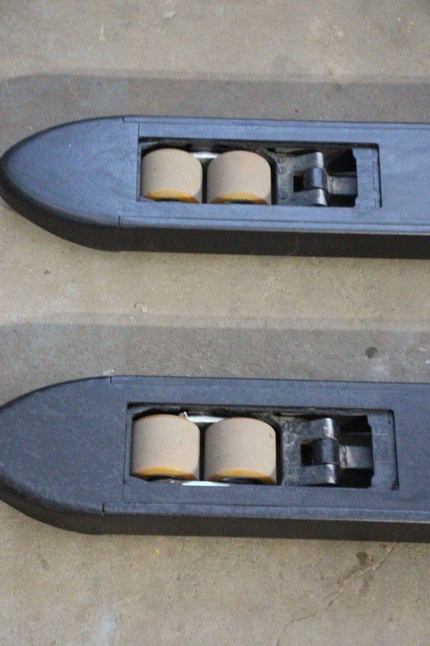 Toyota SWE200D Electric Stacker 2000kg 1.7m 2020