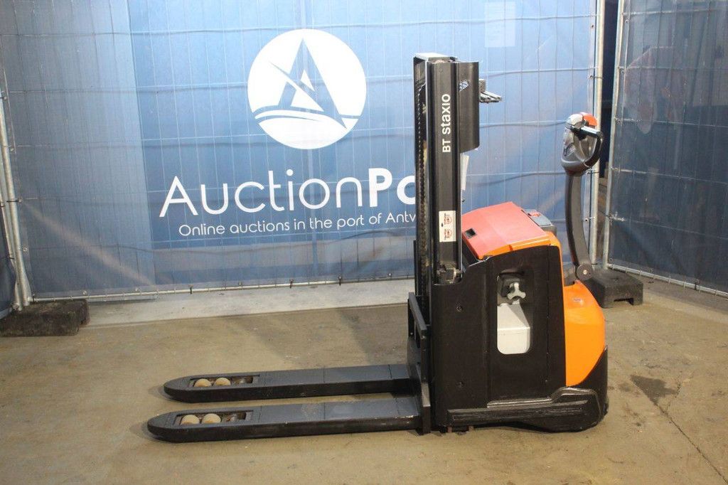 Toyota SWE200D Electric Stacker 2000kg 2.1m 2020