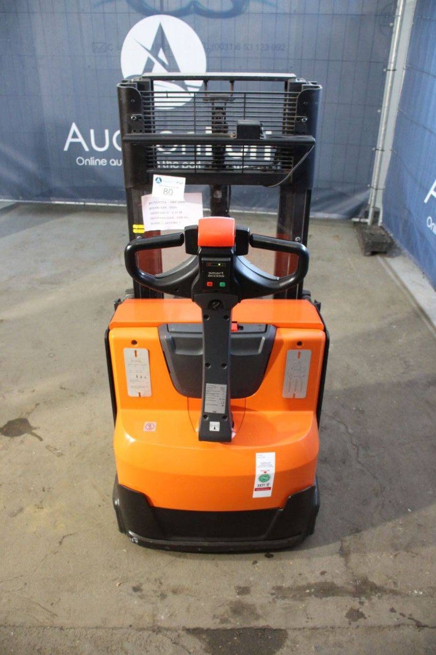 Toyota SWE200D Electric Stacker 2000kg 2.1m 2020