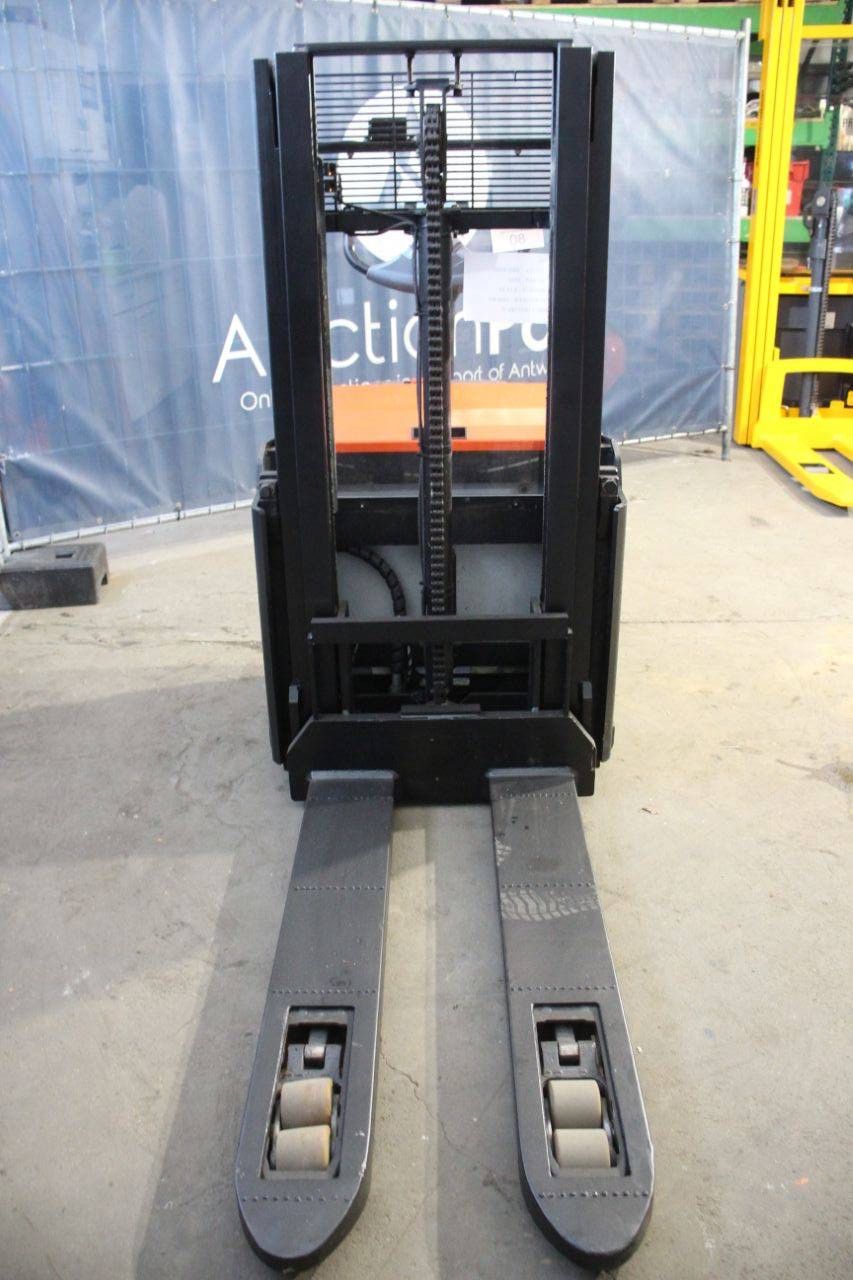 Toyota SWE200D Electric Stacker 2000kg 2.1m 2020