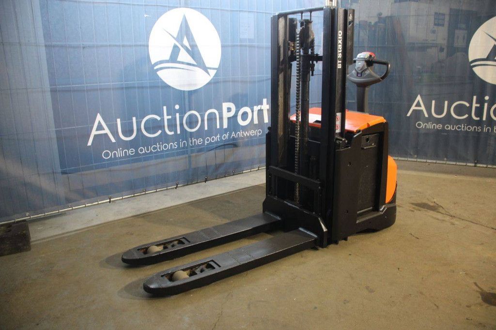 Toyota SWE200D Elektrostapler 2000 kg 2,1 m 2021