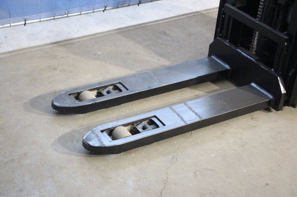 Toyota SWE200D Elektrostapler 2000 kg 2,1 m 2021