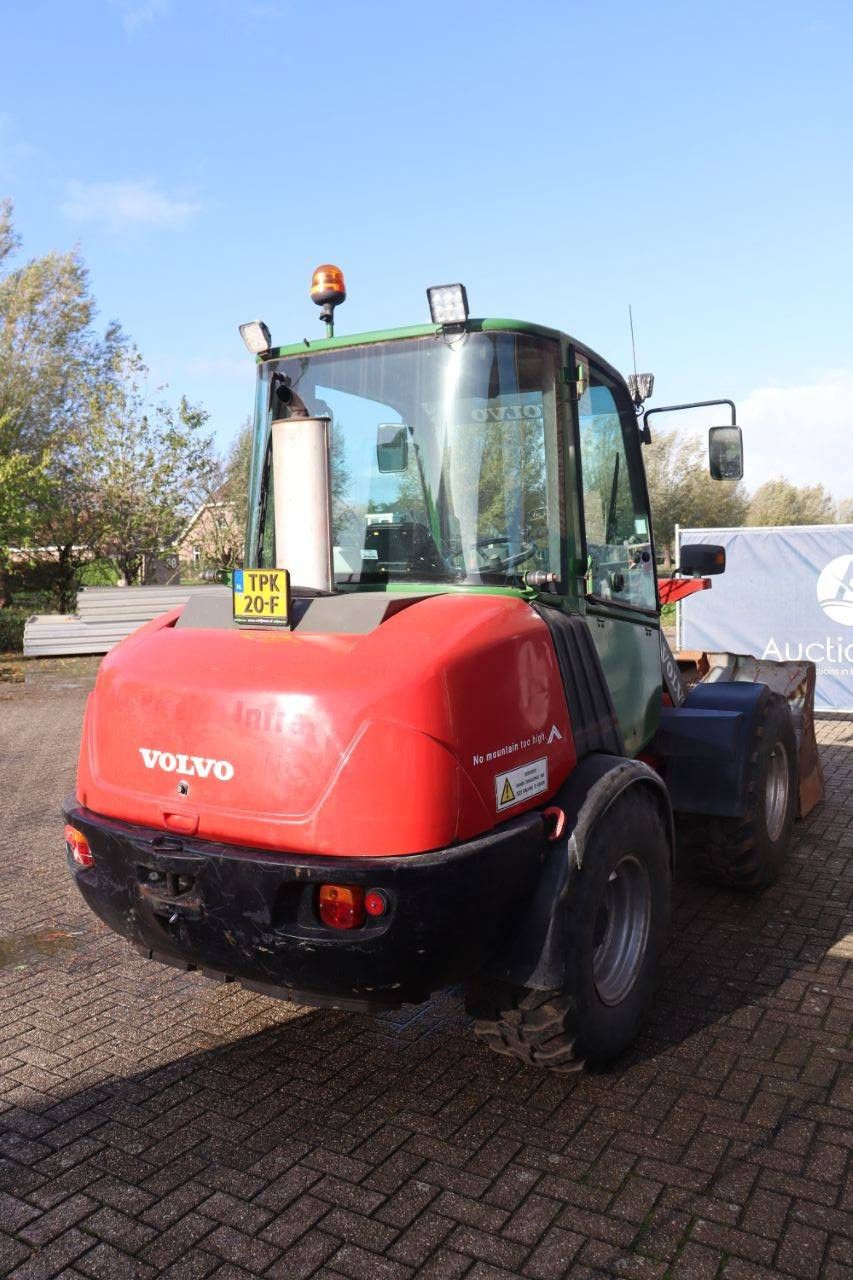 Wheel loader Volvo L25B-P Diesel 2005