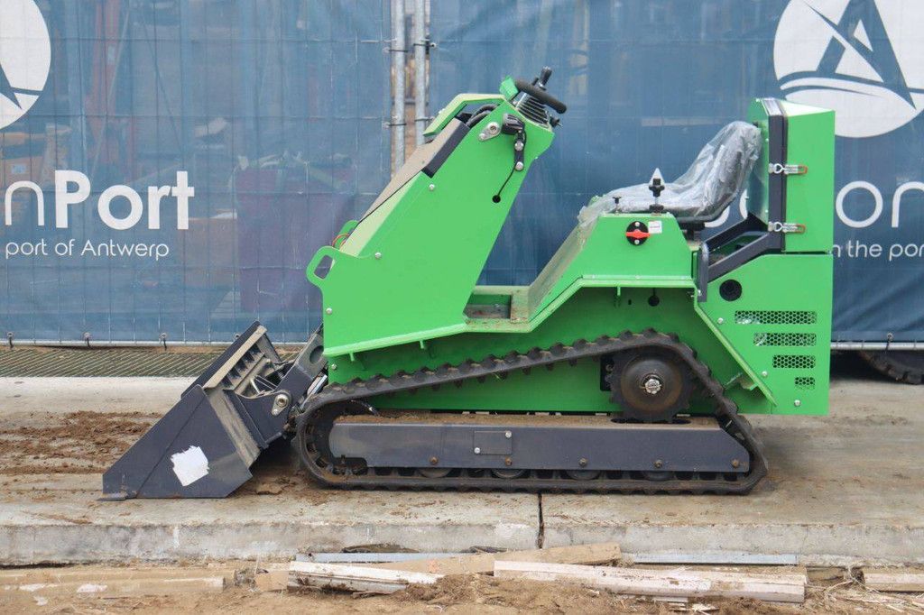 Kompaktlader Nycheki SK-911 Benzin