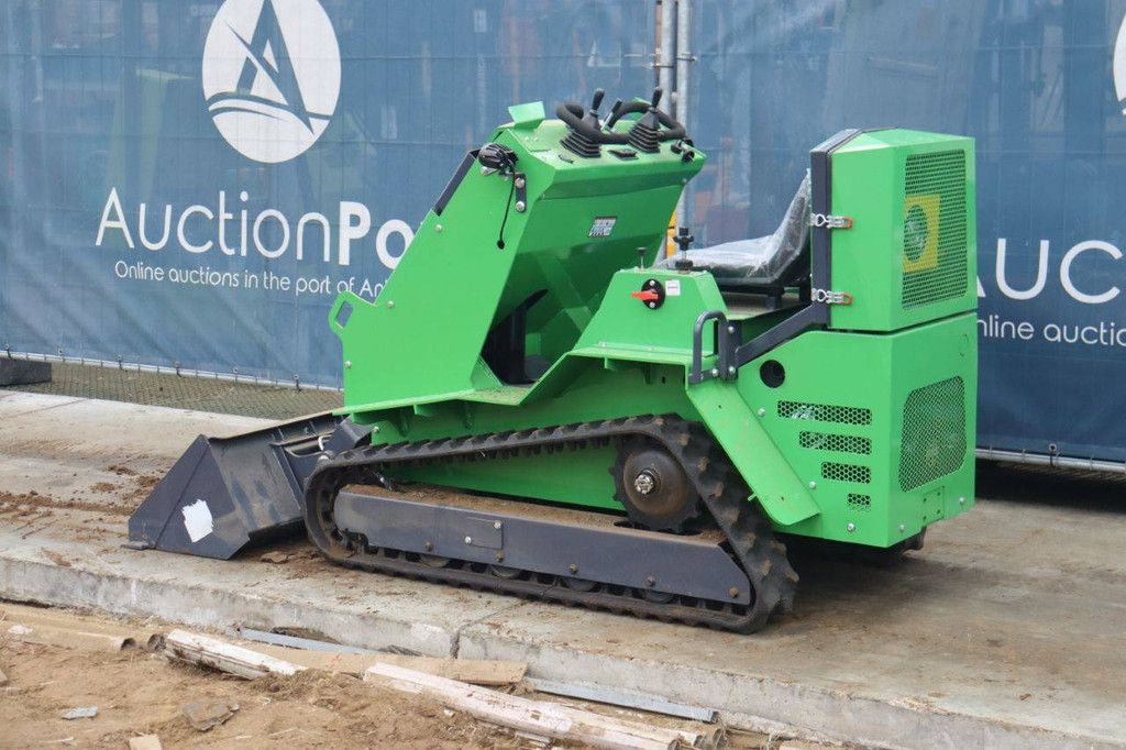 Kompaktlader Nycheki SK-911 Benzin