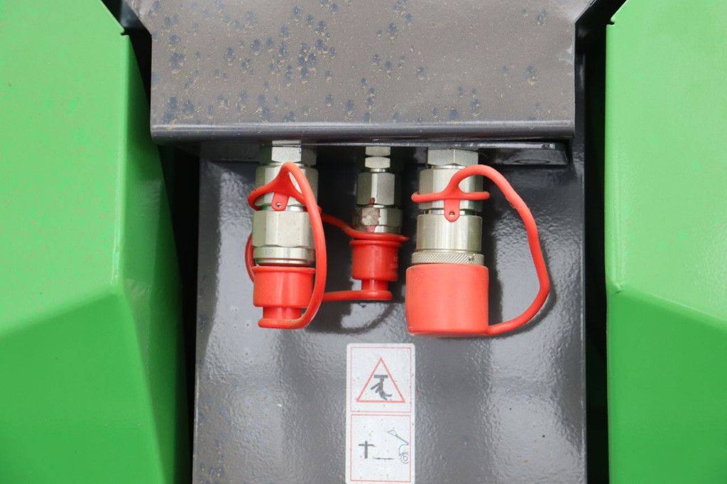 Kompaktlader Nycheki SK-911 Benzin