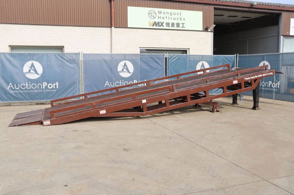 Loading ramp Container ramps Mangust LR12T 12t 2024