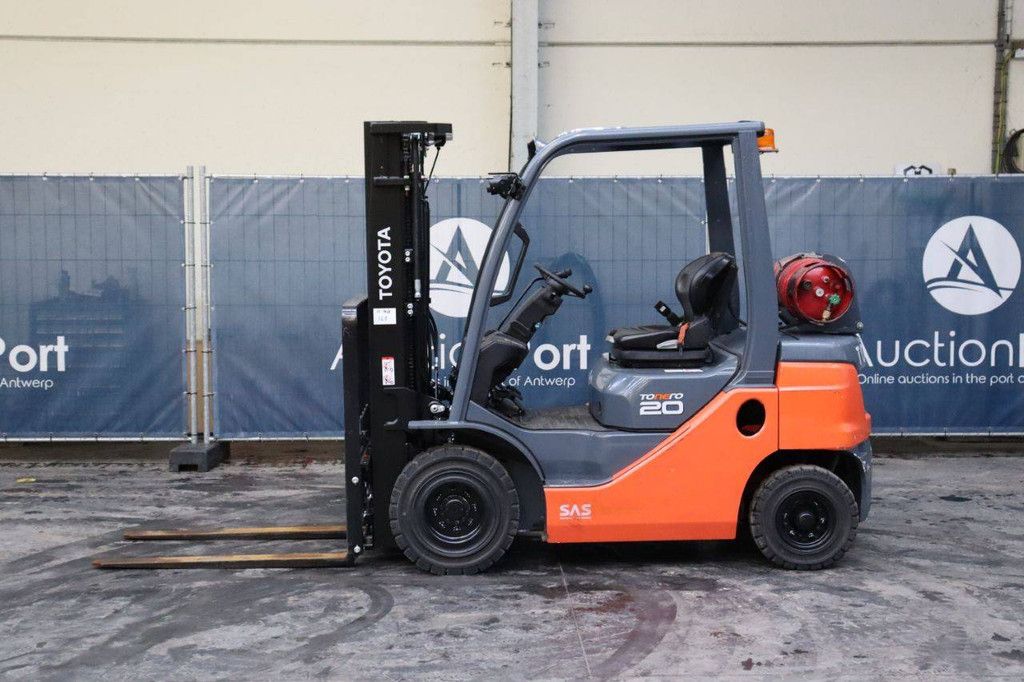 Forklift Toyota 02-8FGF20 LPG 2000kg 4.7m 2024