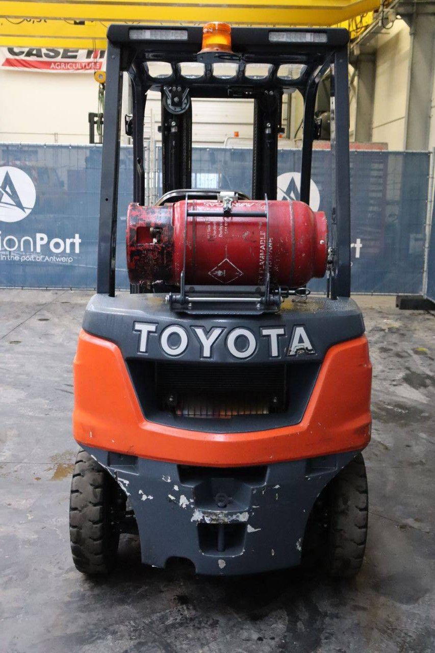 Forklift Toyota 02-8FGF20 LPG 2000kg 4.7m 2024