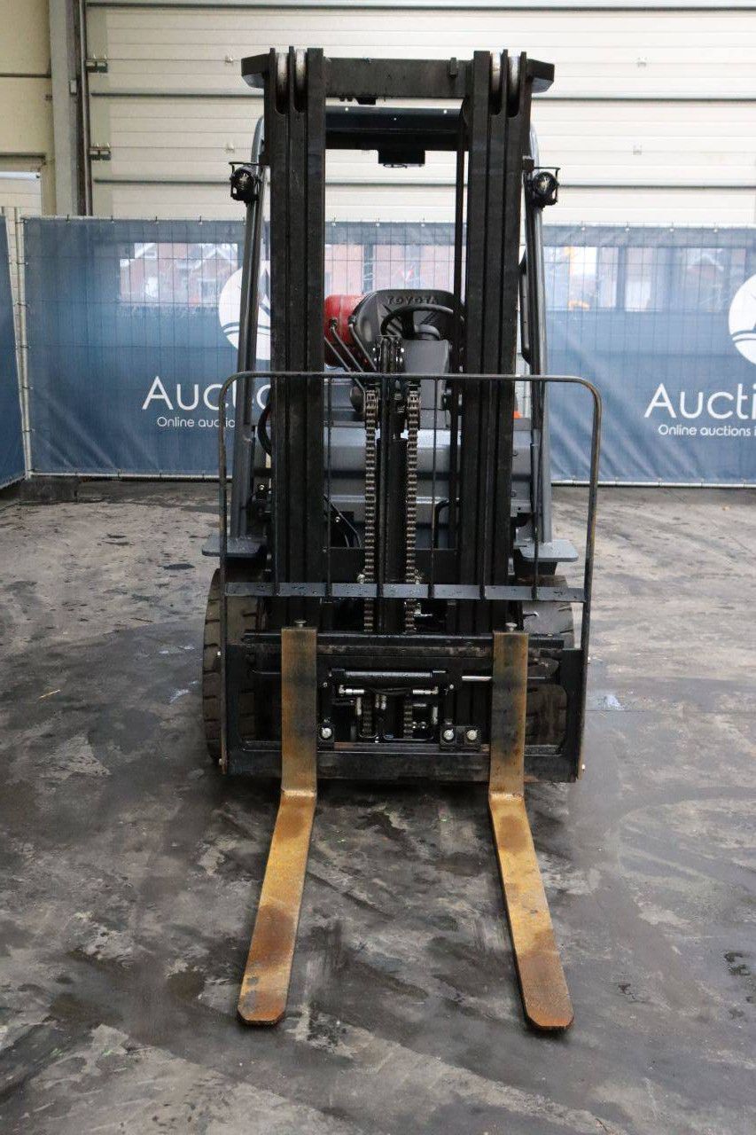 Forklift Toyota 02-8FGF20 LPG 2000kg 4.7m 2024