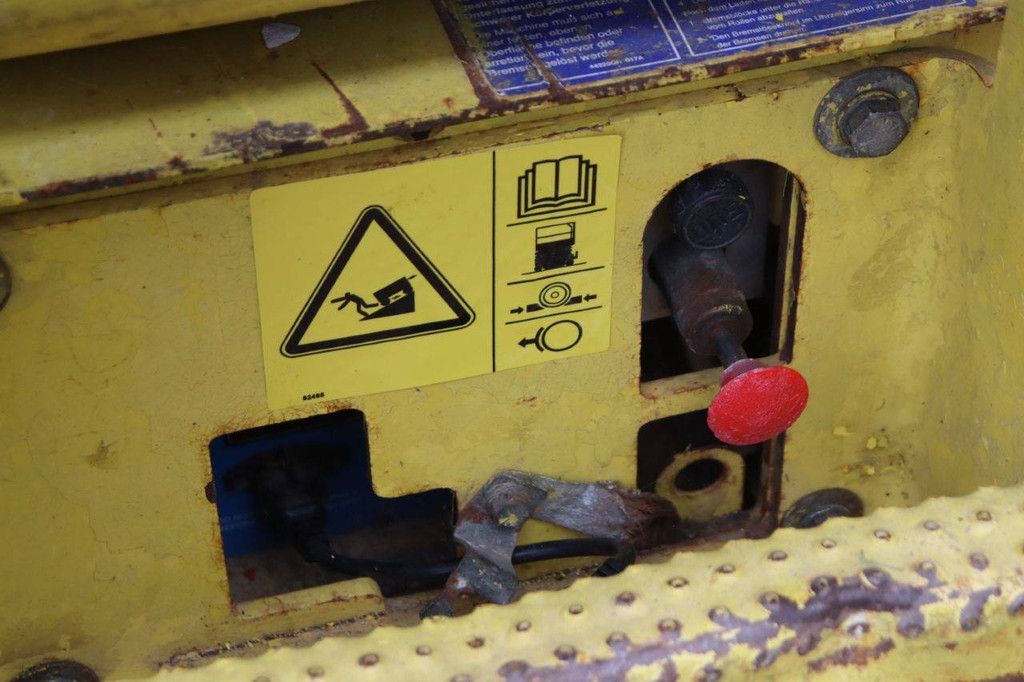 Scissor lift Genie GS-2032 Electric 8.1m 1999