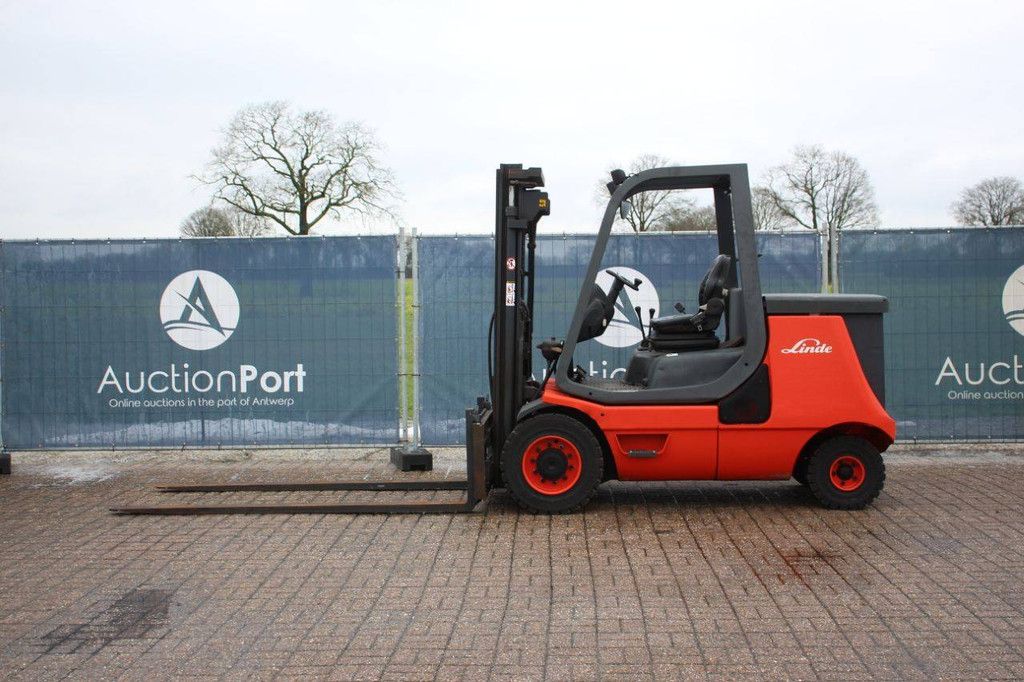 Gabelstapler Linde E40P Elektro 4000 kg 3,25 m 2007