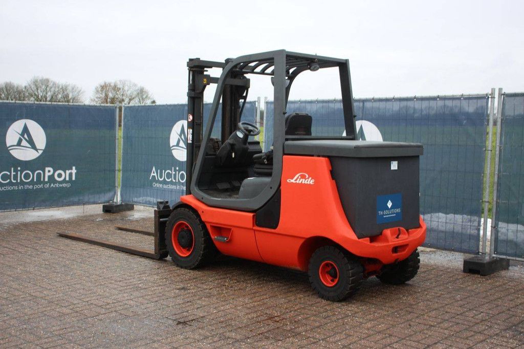 Gabelstapler Linde E40P Elektro 4000 kg 3,25 m 2007