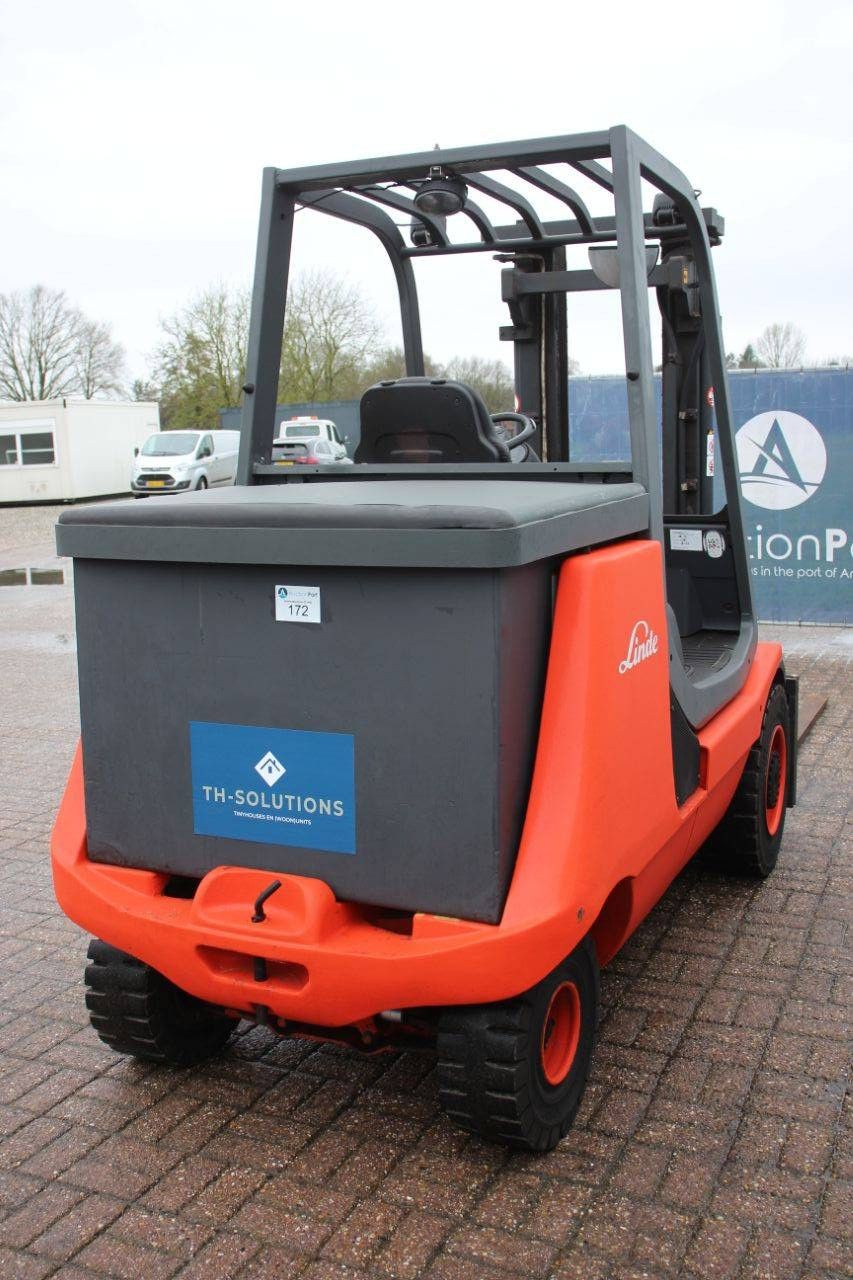 Gabelstapler Linde E40P Elektro 4000 kg 3,25 m 2007