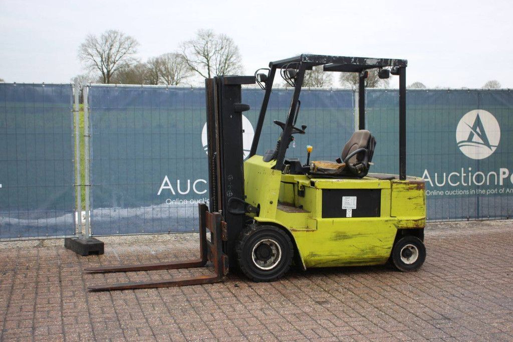 Forklift Clark 30S Electric 3000kg 4.27m 1997