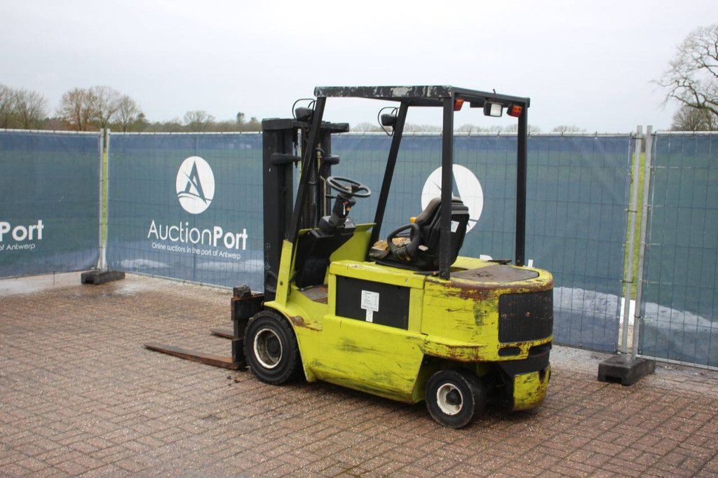 Forklift Clark 30S Electric 3000kg 4.27m 1997