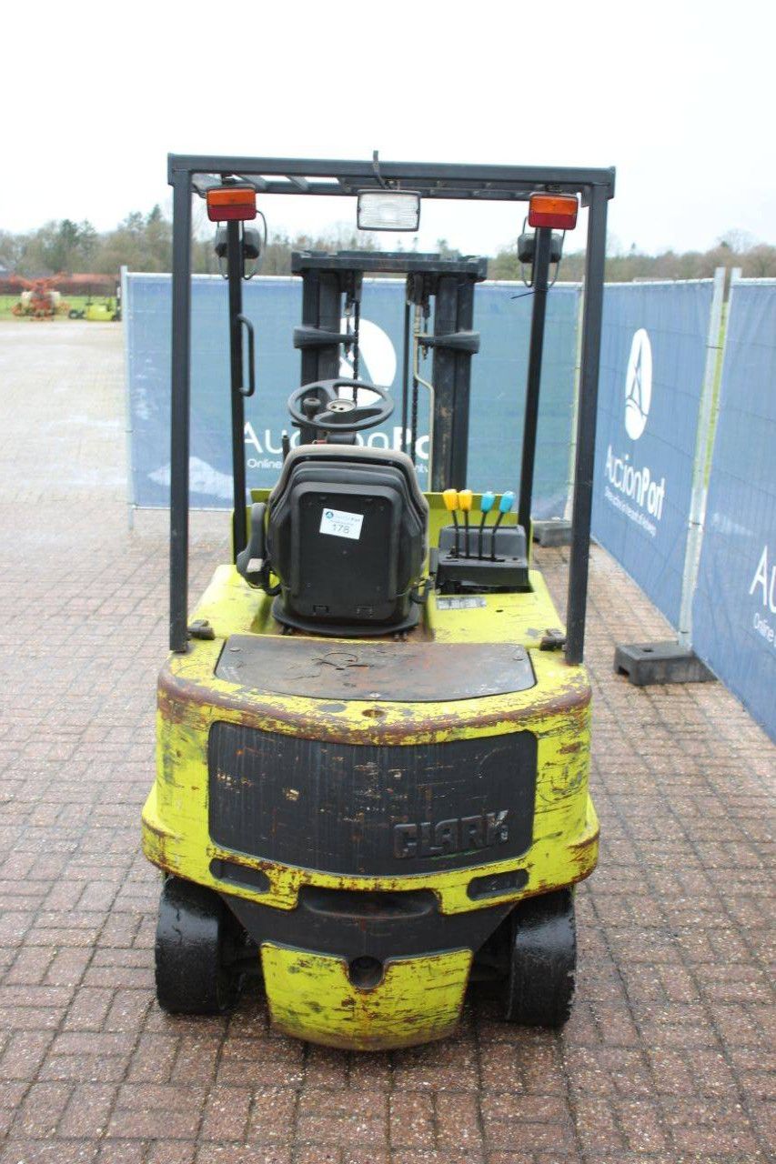Forklift Clark 30S Electric 3000kg 4.27m 1997