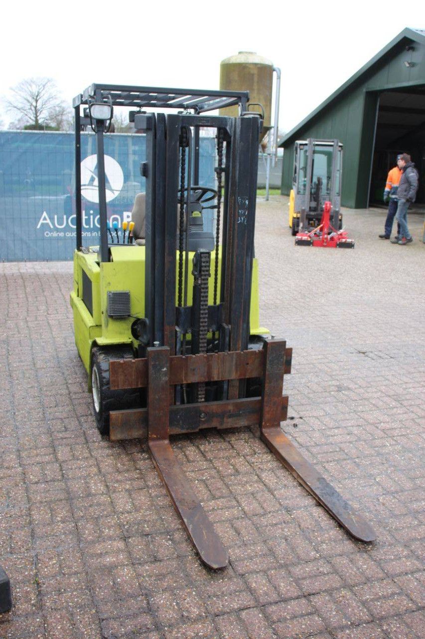 Forklift Clark 30S Electric 3000kg 4.27m 1997