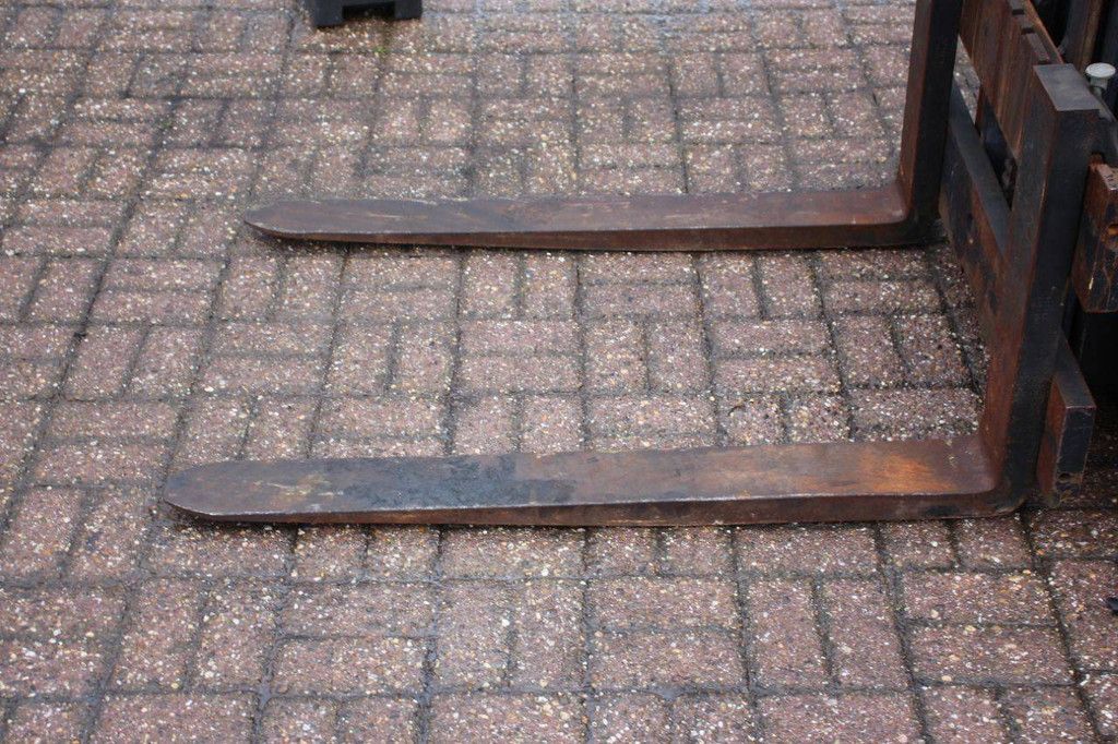 Forklift Clark 30S Electric 3000kg 4.27m 1997