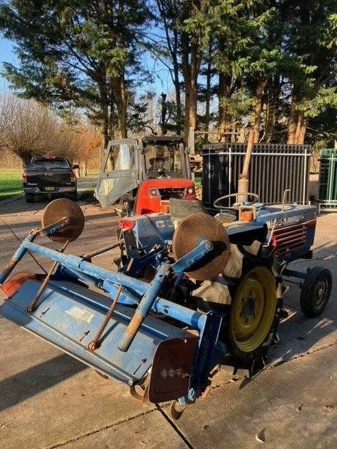 Kleintraktor Iseki TU2100 Diesel 21 PS mit Grubber
