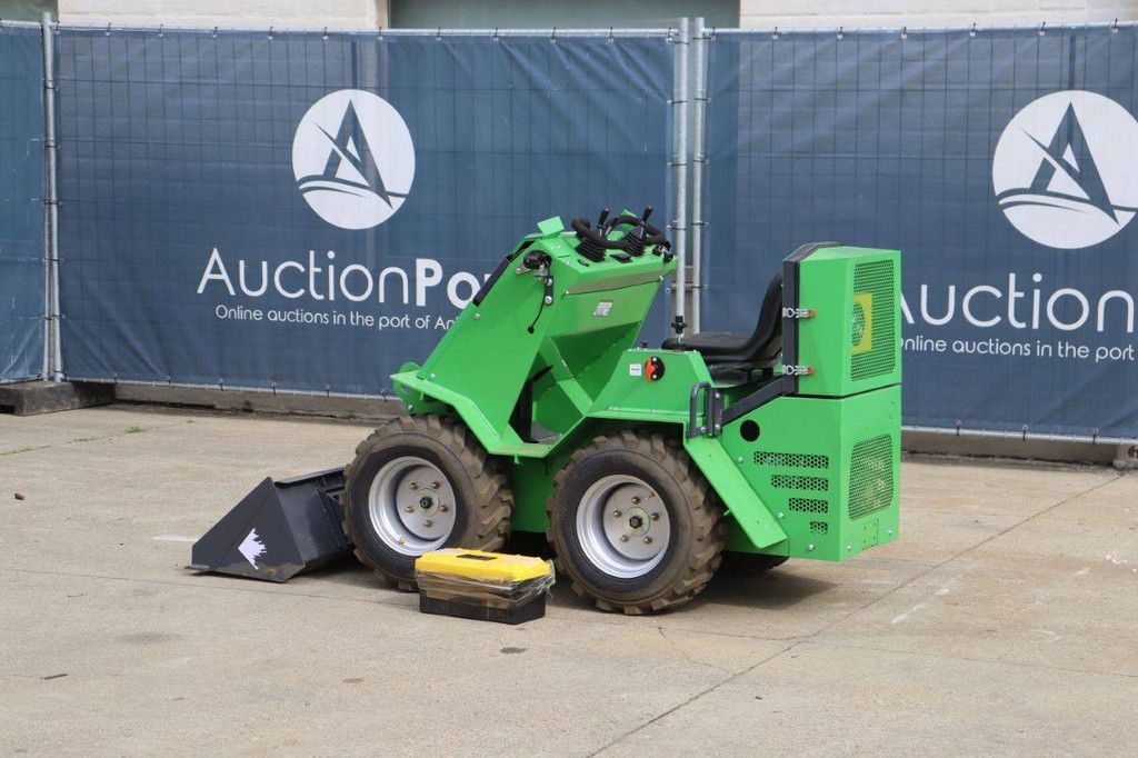 Skid Steer Loader Nycheki SK-911 Petrol