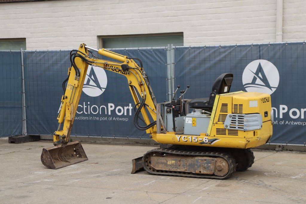 Mini excavator Yuchai D8T Diesel 2018