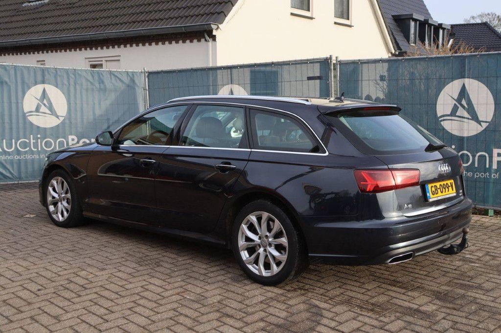 Audi A6 AVANT Diesel 218 PS 2015 (Marge)