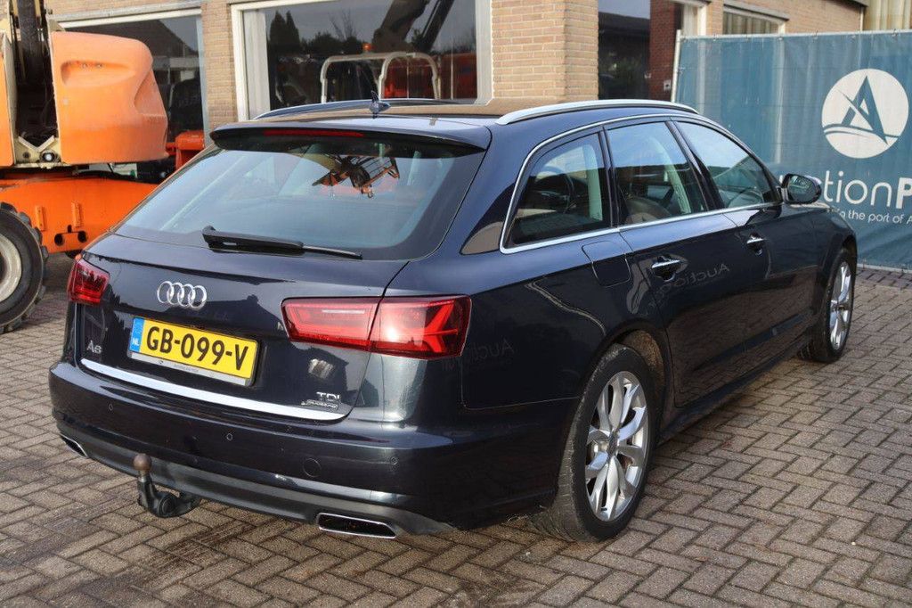 Audi A6 AVANT Diesel 218 PS 2015 (Marge)