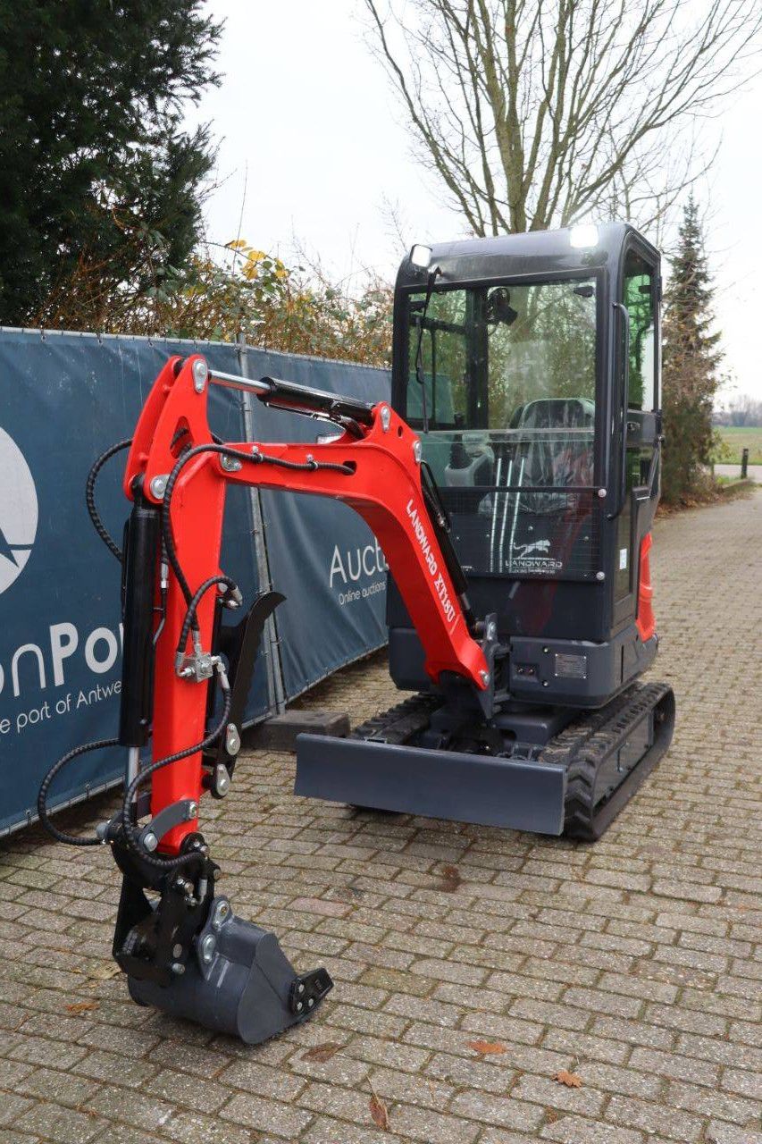 Mini excavator Landward XT180 Diesel 2025