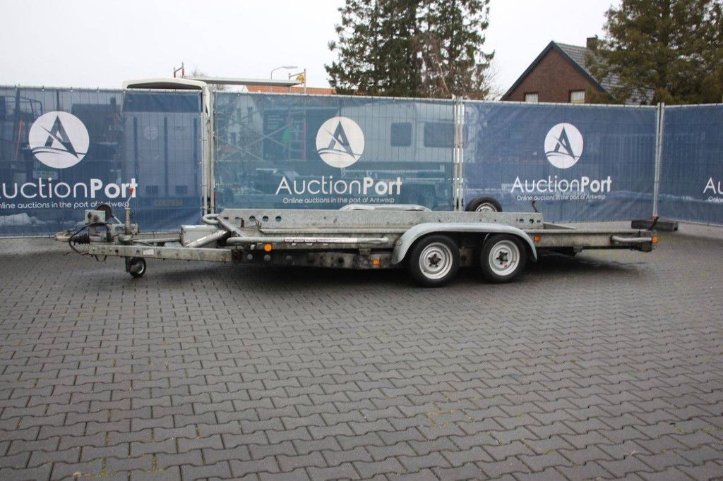 Machine transporter Brian James AJ96ATU 2600kg 2012