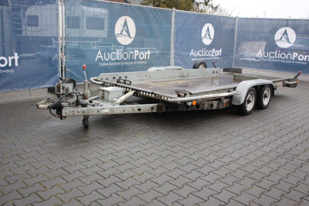Machine transporter Brian James AJ96ATU 2600kg 2012