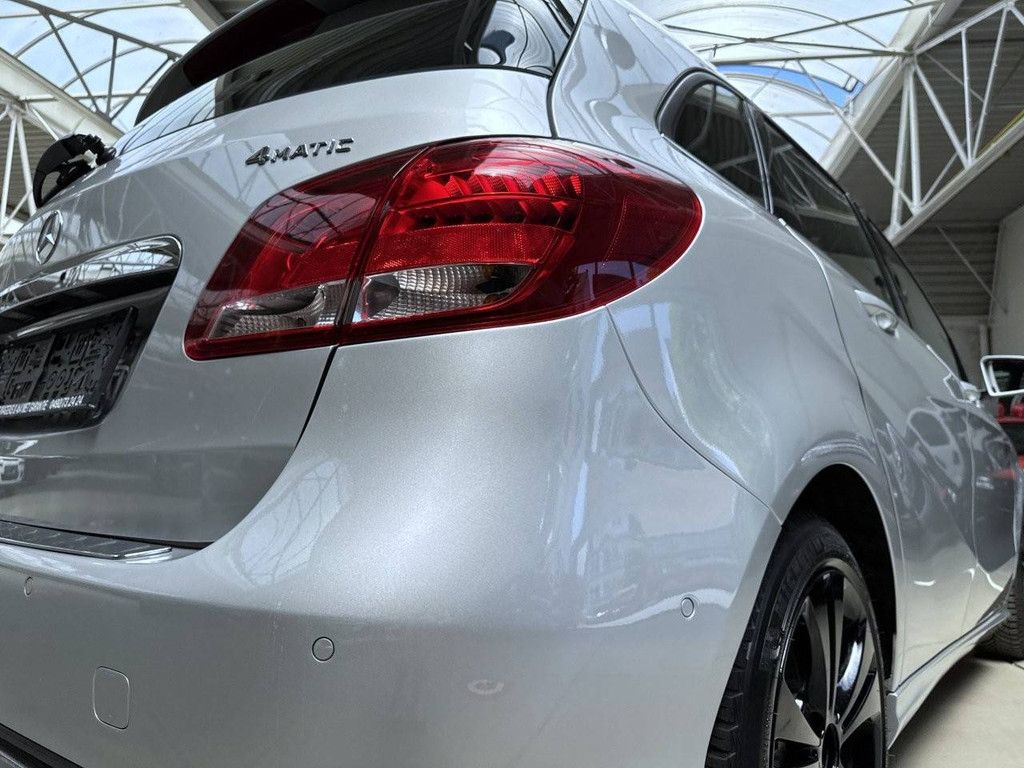 Mercedes-Benz B 200 CDI 4MATIC Diesel 136 PS Pkw, Baujahr 2015