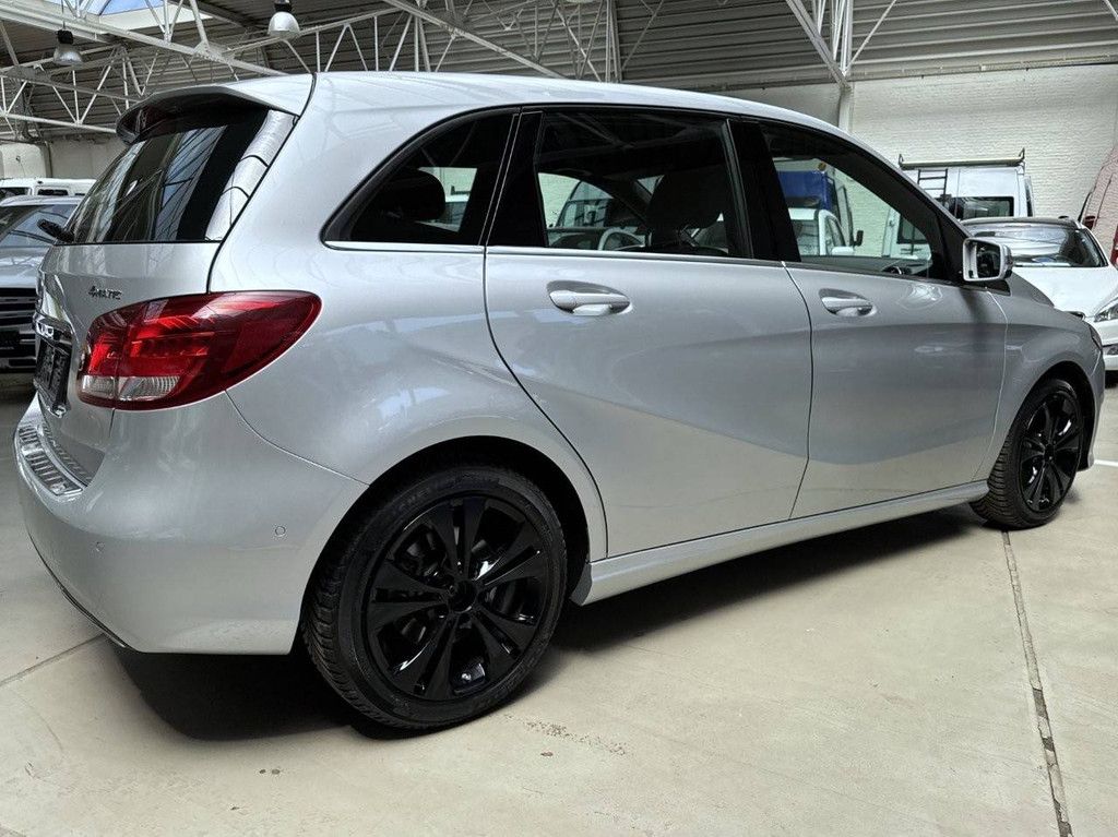 Mercedes-Benz B 200 CDI 4MATIC Diesel 136 PS Pkw, Baujahr 2015