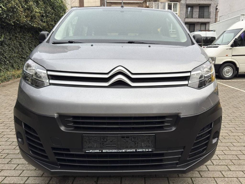 Passenger car Citroën Jumpy Diesel 119 hp 2019