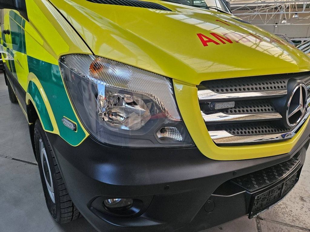 Krankenwagen Mercedes-Benz Sprinter Diesel 163 PS 2018
