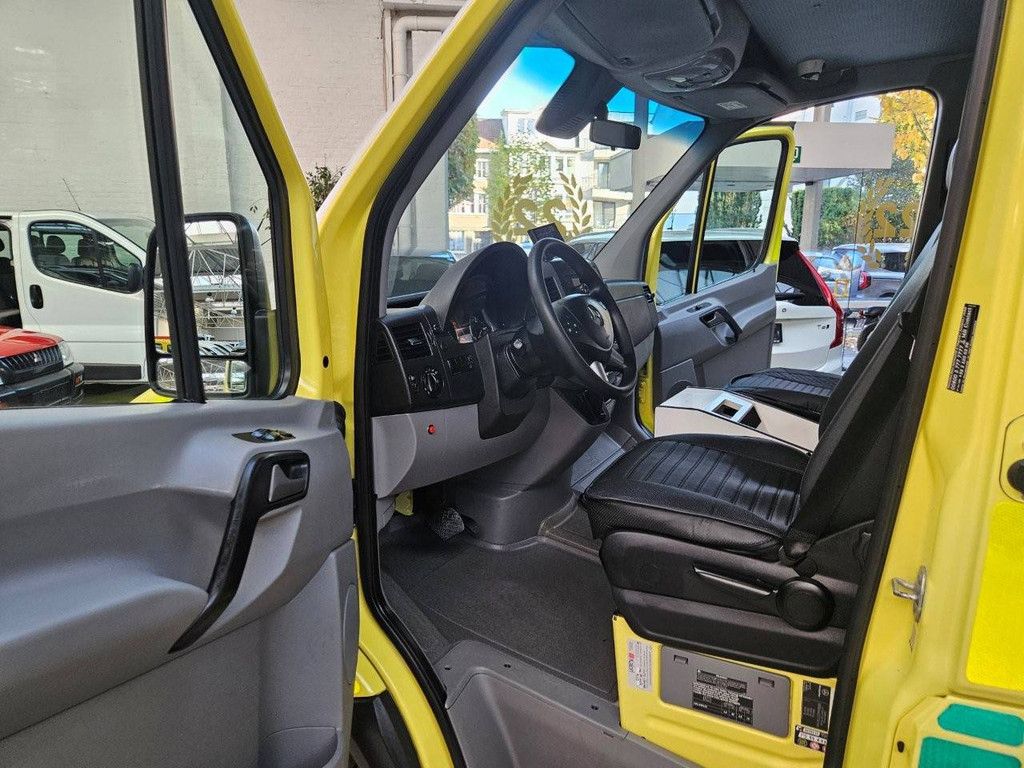 Krankenwagen Mercedes-Benz Sprinter Diesel 163 PS 2018