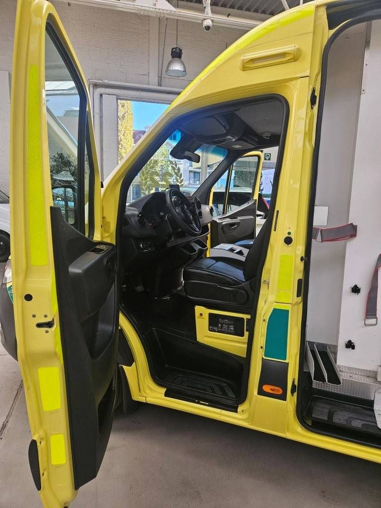 Krankenwagen Mercedes-Benz Sprinter Diesel 163 PS 2019
