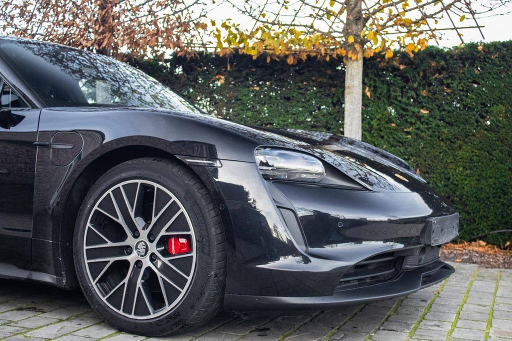 Pkw Porsche Taycan 4S Elektro 490 PS 2020 (Marge)