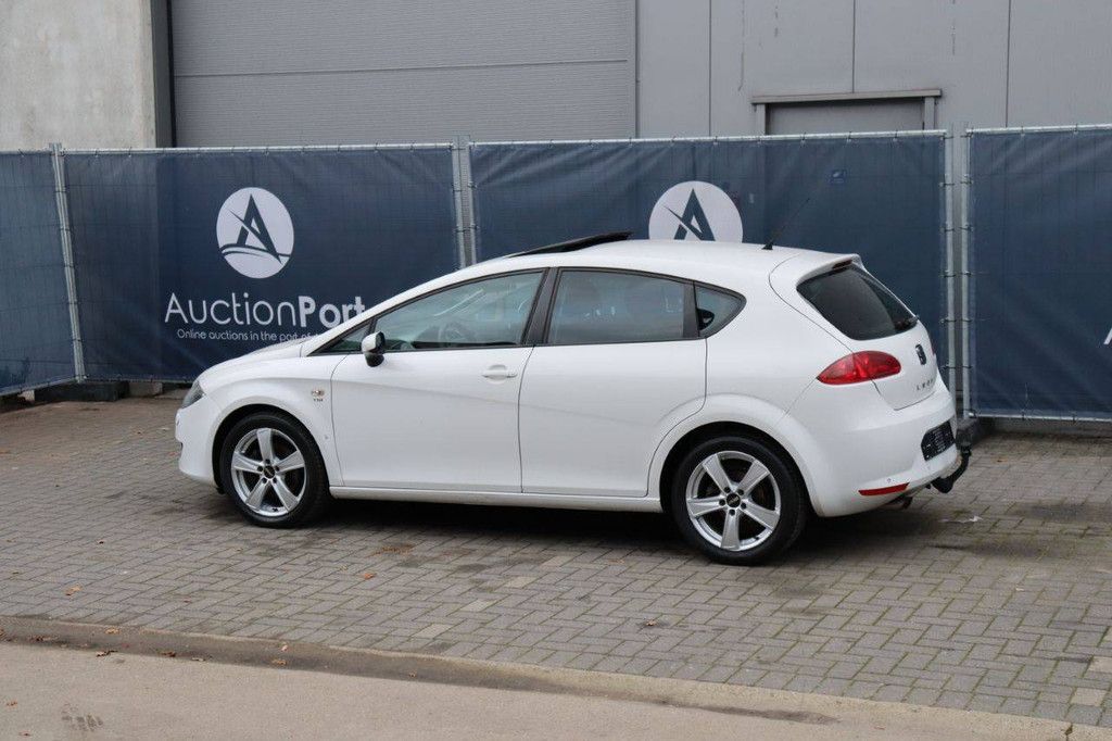 Pkw SEAT Leon Benzin 2009 (Marge)